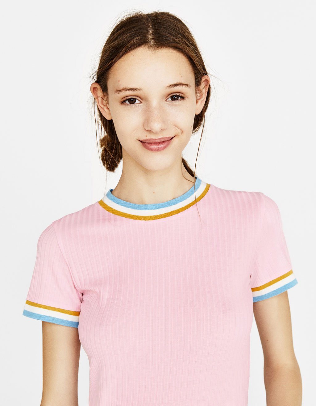 T-shirt with contrasting collar